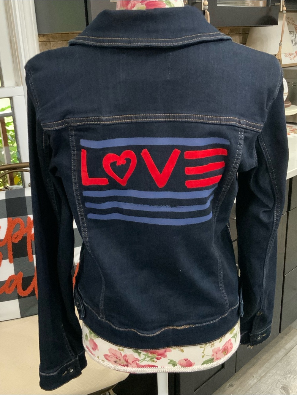 EV1 Ellen Degeneres LOVE Denim Jacket Size M Dark Rinse Stretch Red Flag Heart